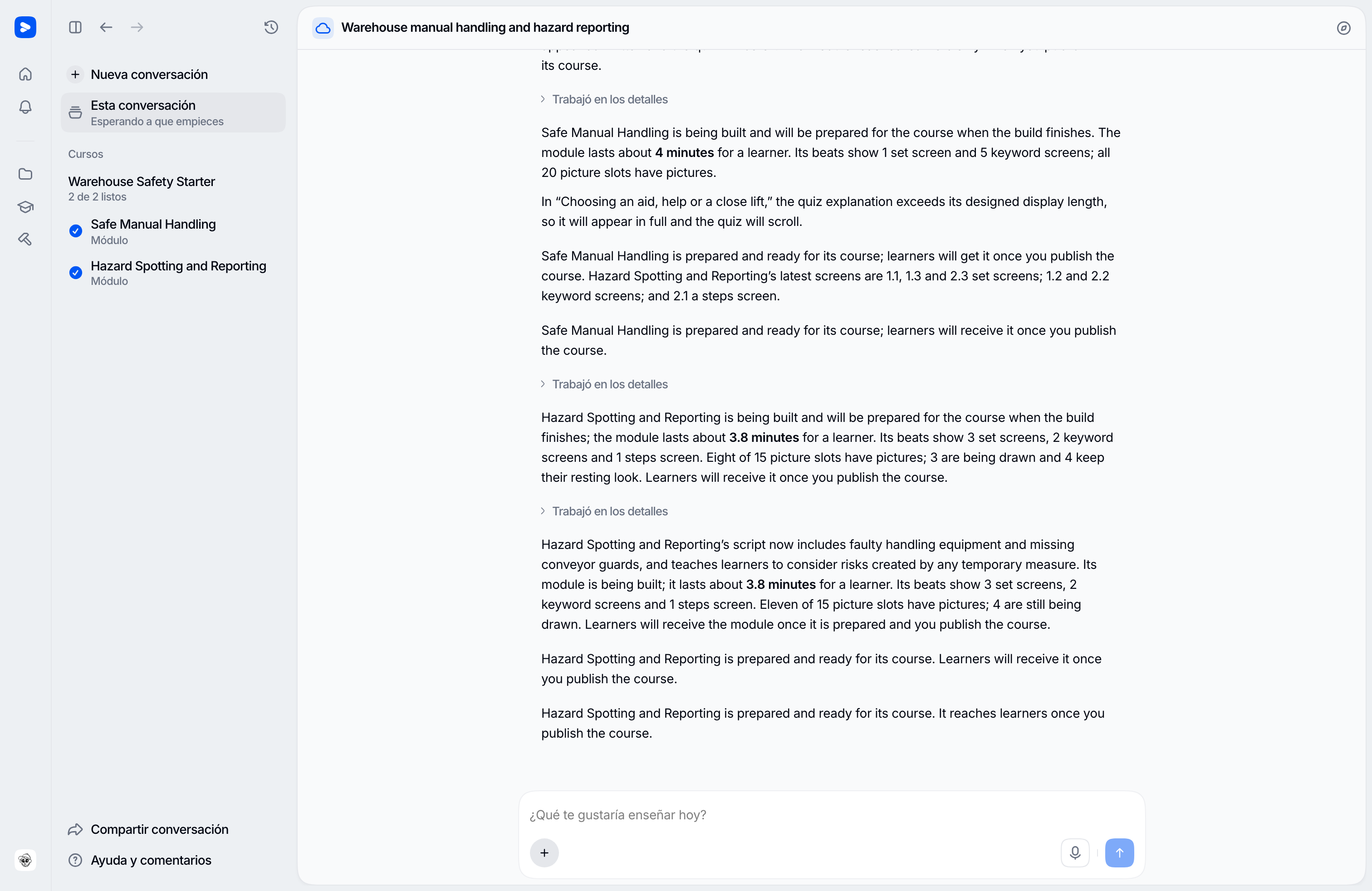 Una conversación del chat con el curso y sus dos módulos en la barra lateral